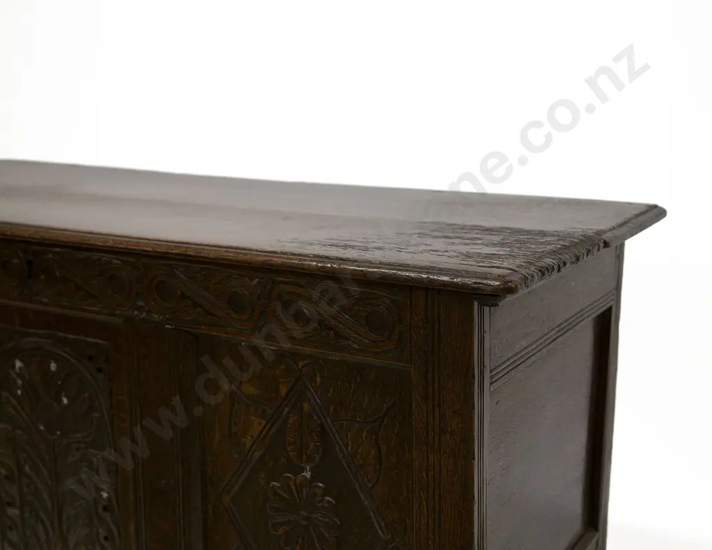C18th Oak Coffer Image 1++