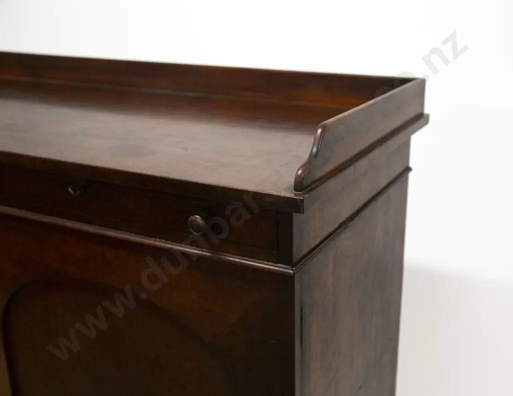 Regency Mahogany Linen Press Image 1++