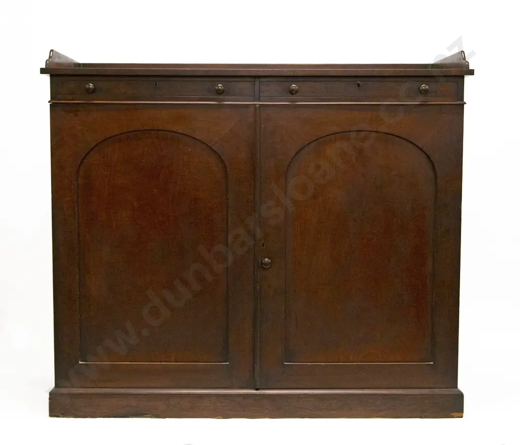 Regency Mahogany Linen Press Image 1++