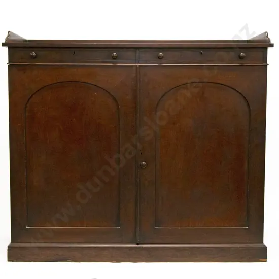 Regency Mahogany Linen Press