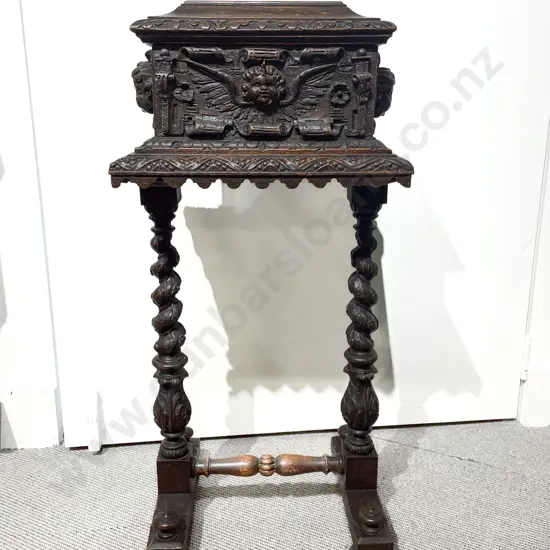 Vict Oak Teapoy