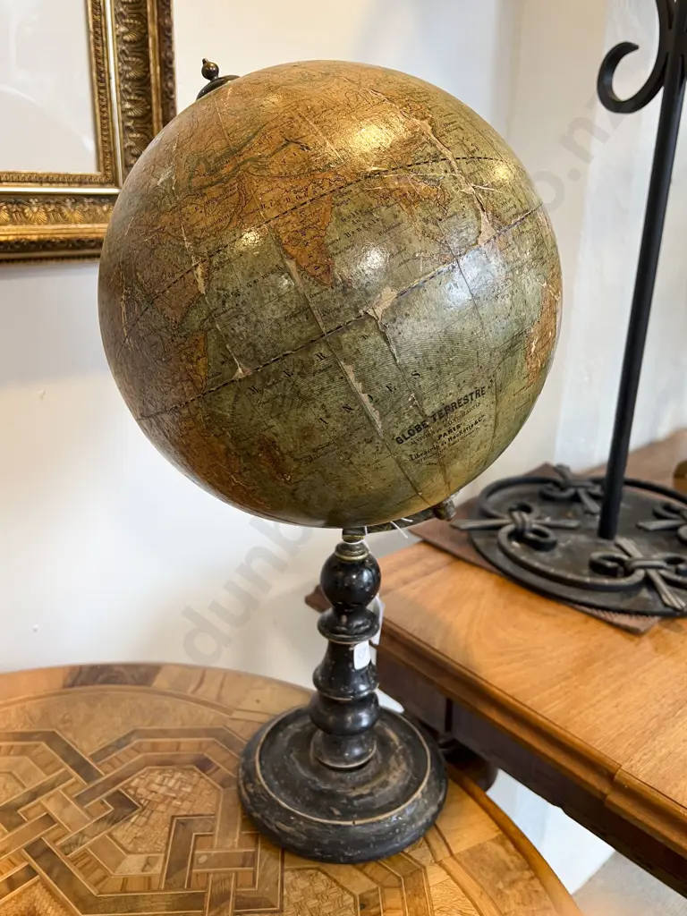 Late C19th -Globe Terrestre by M. Vivien Image 1++