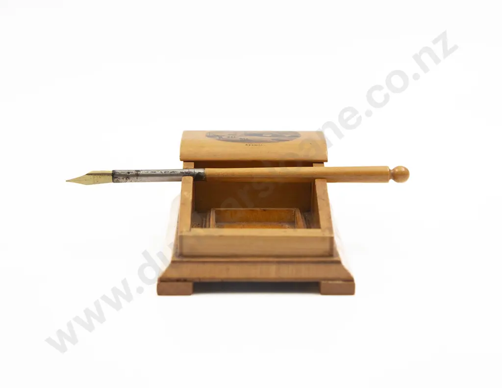 Victorian Mauchline Ware Miniature Writing Slope & Nib Pen Image 1++
