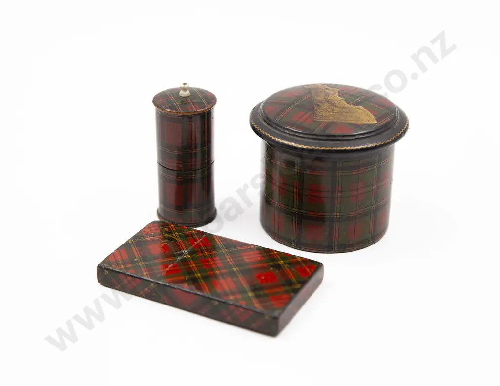 Three Pieces Victorian Tartanware Image 1++