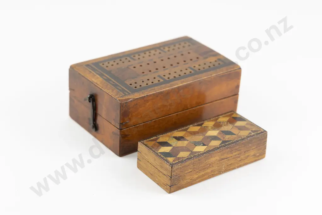 Victorian Inlaid Cribbage Box Image 1++