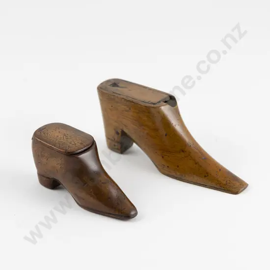 Two Georgian Treen Snuff Boxes & Nutmeg Grater
