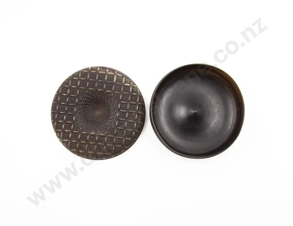 C18th Pressed Horn Snuff Box Image 1++