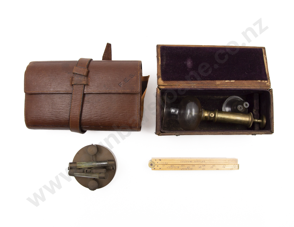 Vintage Boxwood Cask or Bottle Folding Rule By Russ 33 Hatton Gardens London Image 1++