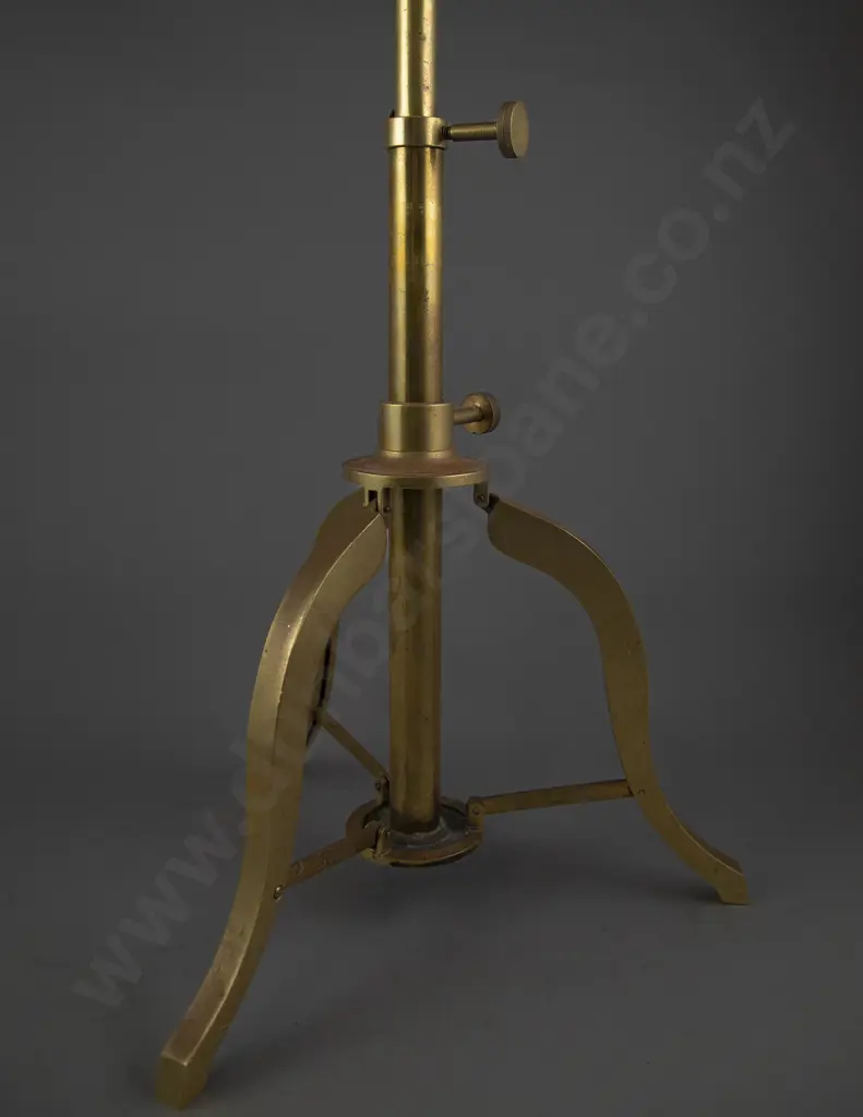 Vict Brass Single Draw Telescope Image 1++