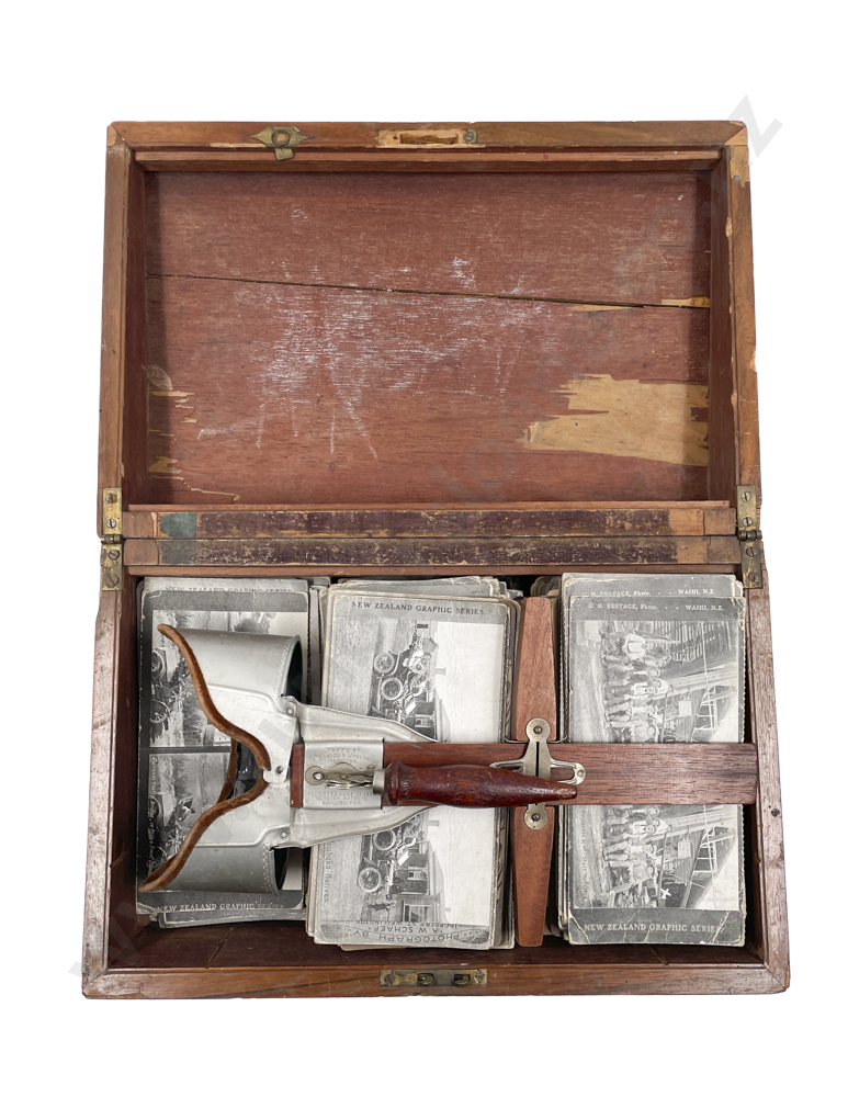 Underwood & Underwood Stereoscope Viewer & Large Qty Cards Image 1++