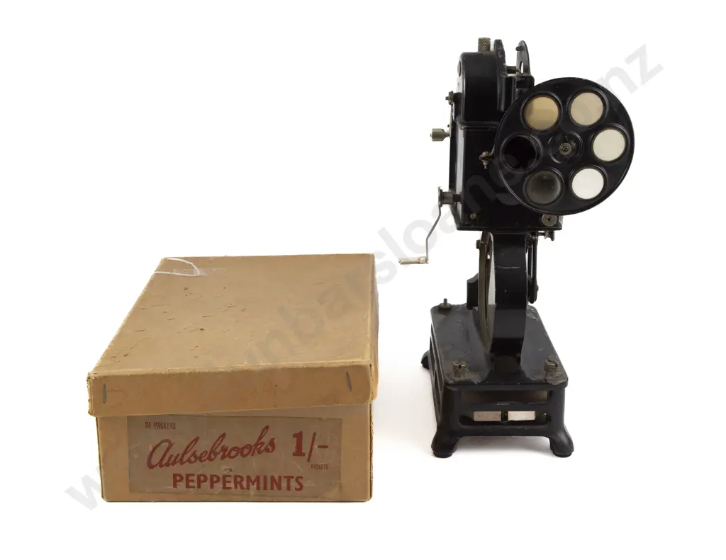 Circa 1920s Pathe-Baby 9.5mm Projector Image 1++