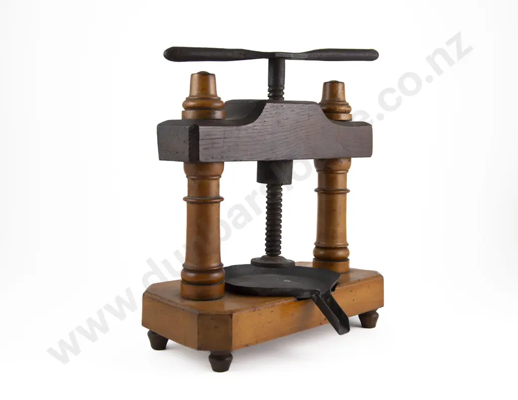 Victorian Juicing Press Image 1++