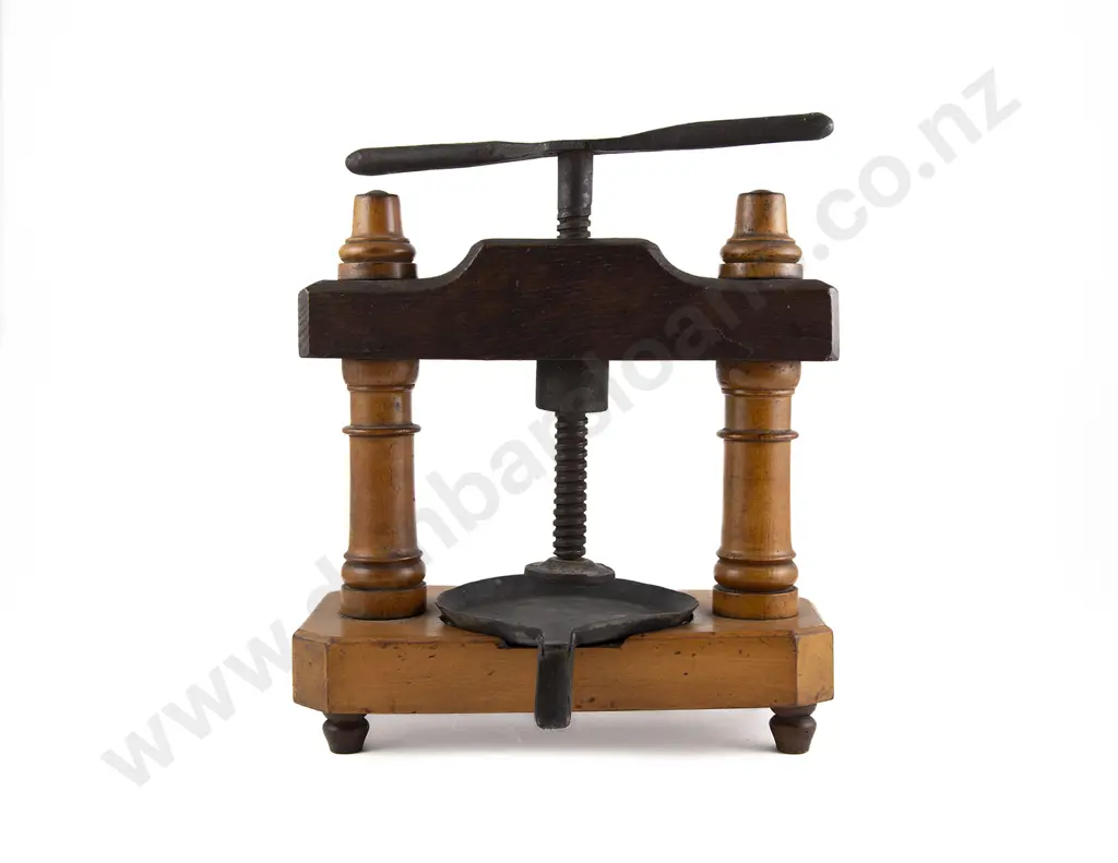 Victorian Juicing Press Image 1++