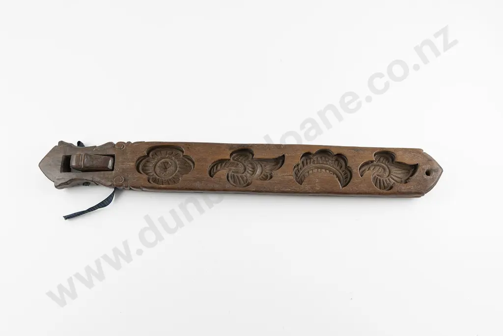 Victorian Treen Biscuit Mould Image 1++