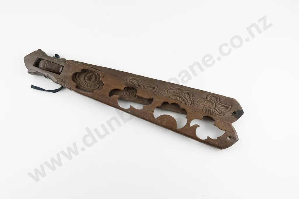 Victorian Treen Biscuit Mould Image 1++