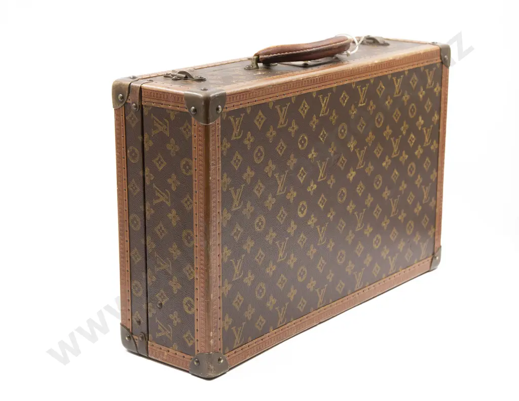 A Rare Vintage Louis Vuitton Suitcase Circa 1920-30s Image 1++