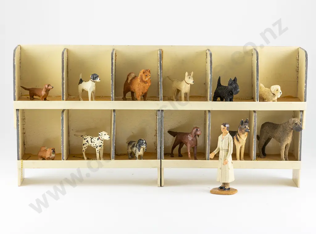 C1930's Original Boxed Forest Toys Dog Kennel Image 1++