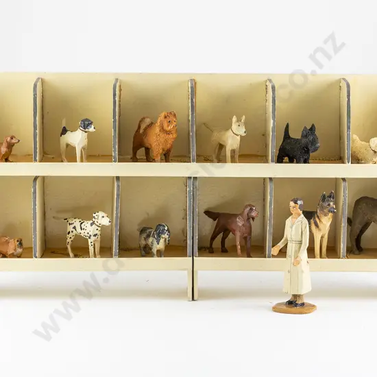 C1930's Original Boxed Forest Toys Dog Kennel