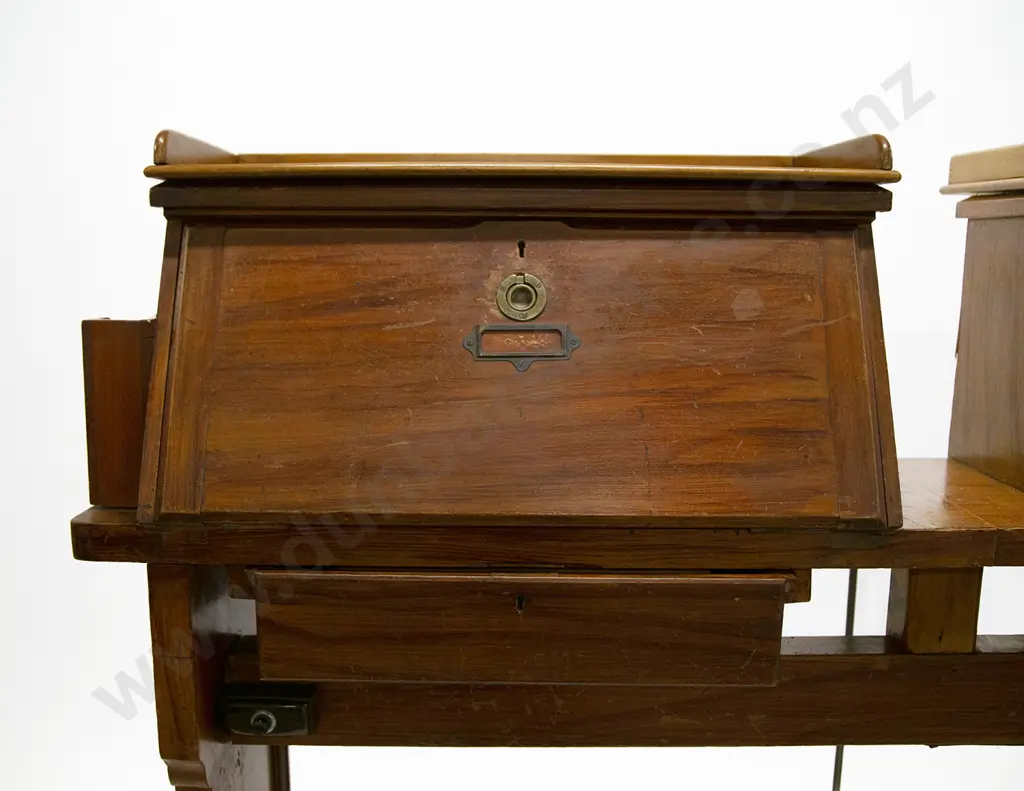 NZ Kauri Two Division Parliamentary Lectern Known As Muldoons No 1 Image 1++