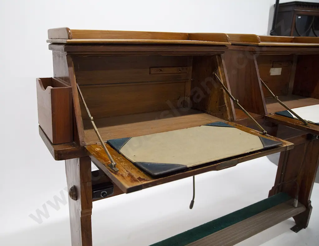NZ Kauri Two Division Parliamentary Lectern Known As Muldoons No 1 Image 1++