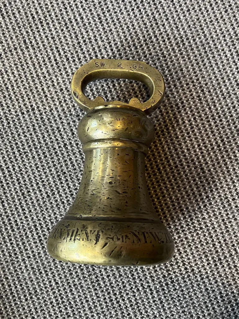 Government of New Zealand Avery 14lb Bell Weight Image 1++