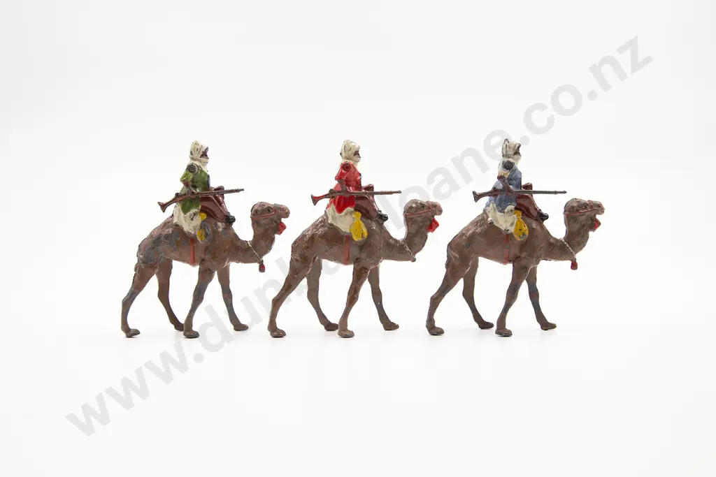 Britains Arabs on Camels 10pces Image 1++