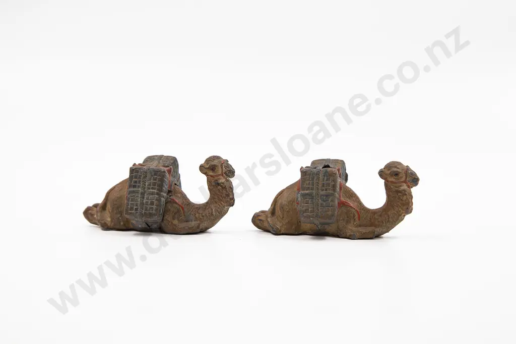 Mixed Manufacture Camel Riders and Two Camels 7pces Image 1++