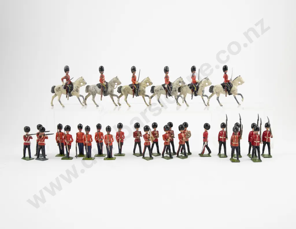 Britains Coldstream Guards Band Scots Guards and Greys 30pces Image 1++