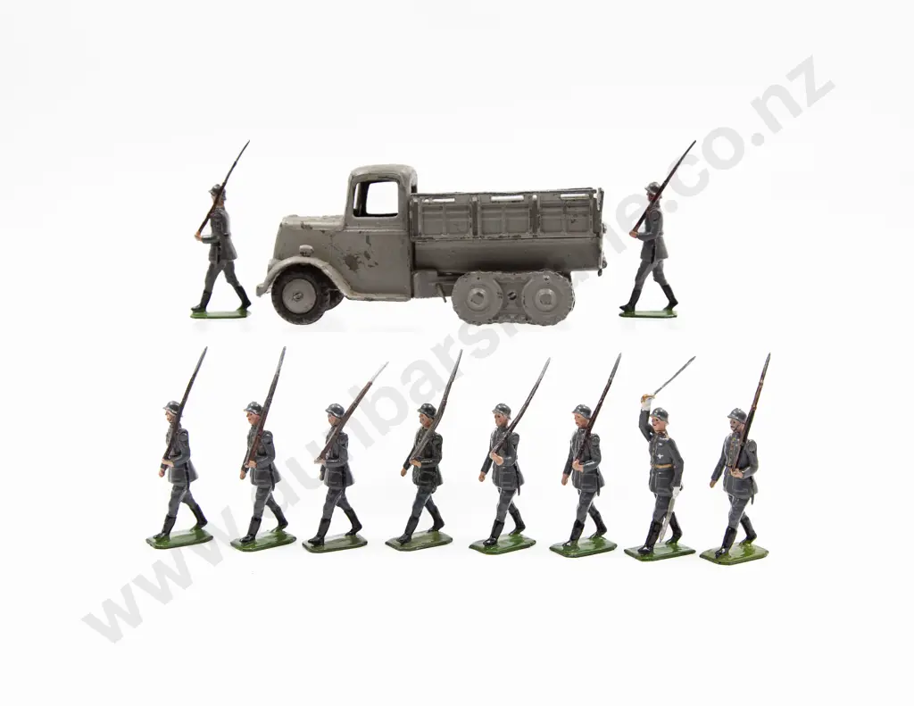 Britains German Infantry 10pces and Army Covered Lorry Caterpillar Type Image 1++