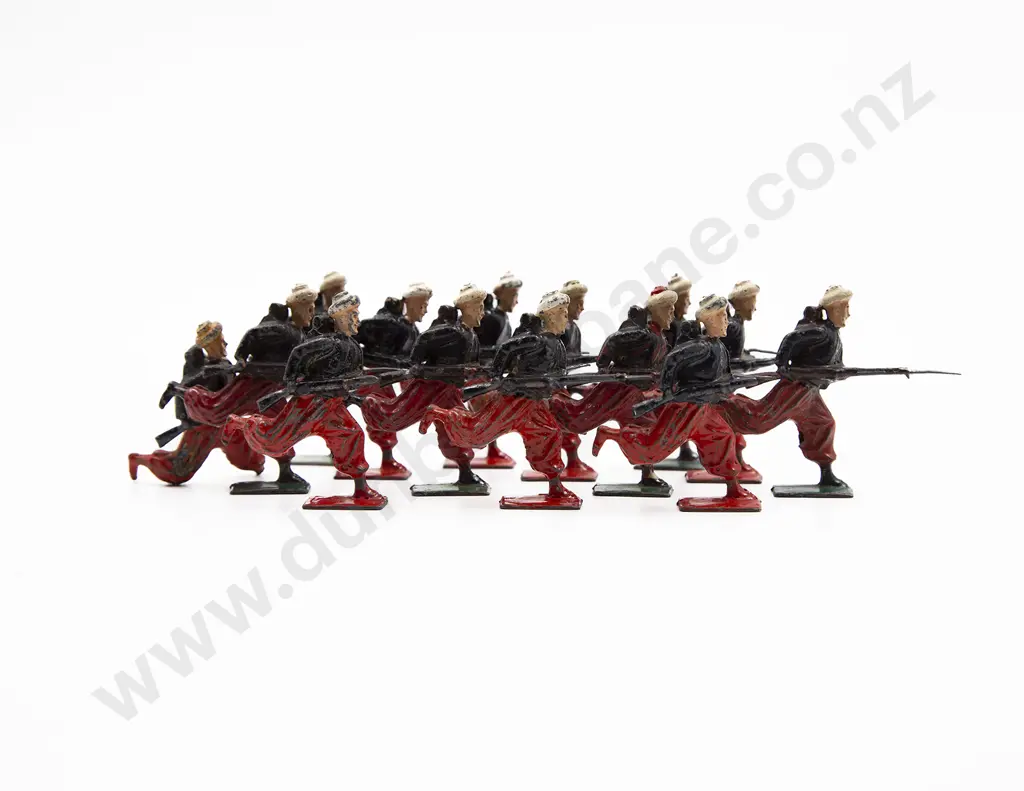 Britains French Army Zouaves Charging 14pces Image 1++