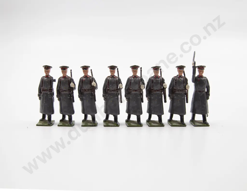 Britains Red Army Guards Infantry post war 8pces Image 1++