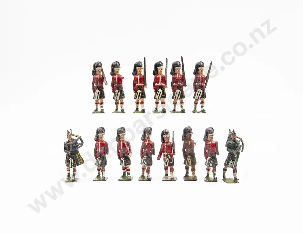 Britains Black Watch (Royal Highlanders) 13pces Image 1++