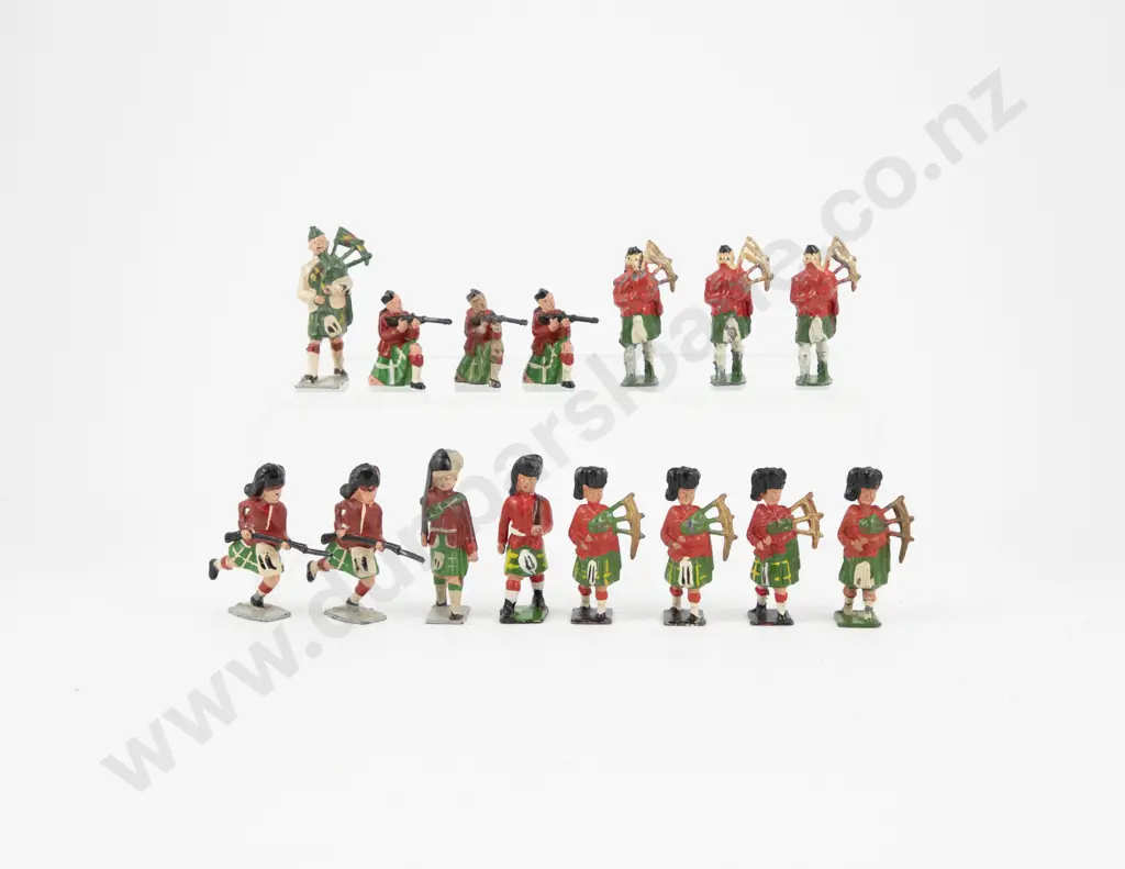 Mixed Manufacture Gordon Highlanders 15pces Image 1++