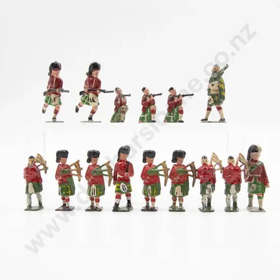 Mixed Manufacture Gordon Highlanders 15pces