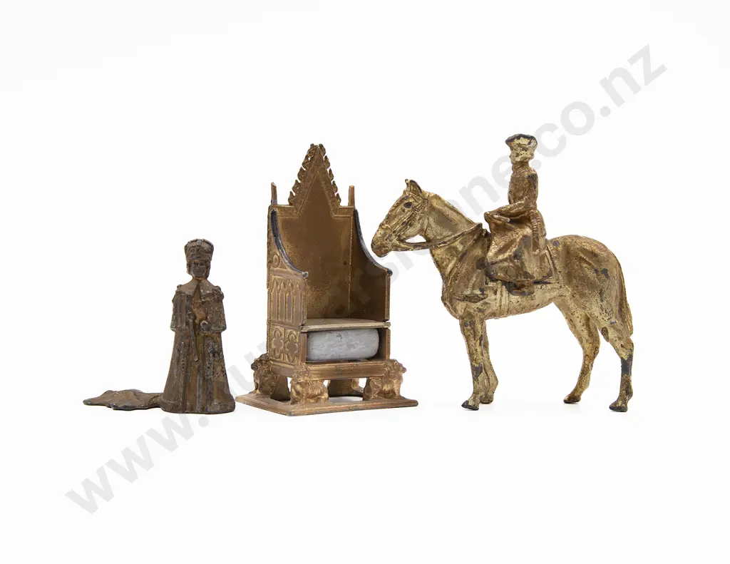 Made in England Queen Elizabeth II Riding Side Saddle 2pces Image 1++