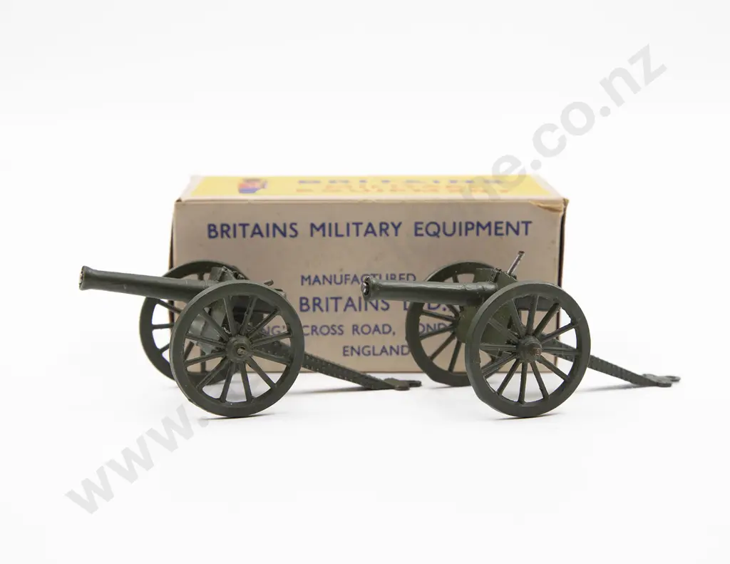 Boxed Britains R A Gun Small Model No 9700 Image 1++