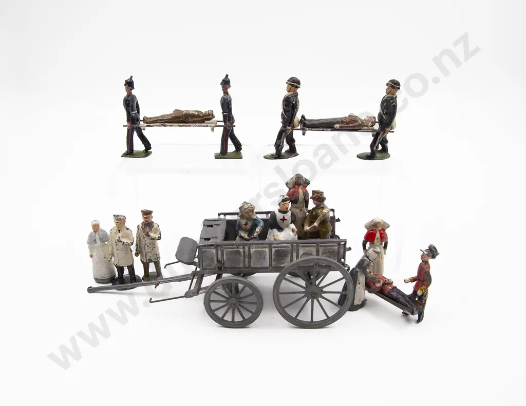 Britains Supply Wagon and Assorted Britains and Other Medical Personnel 16pces Image 1++