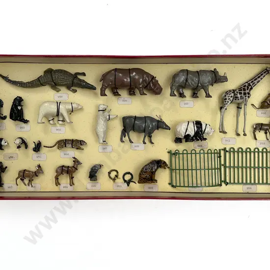 Britains Retail Sample Box of Zoo Animals