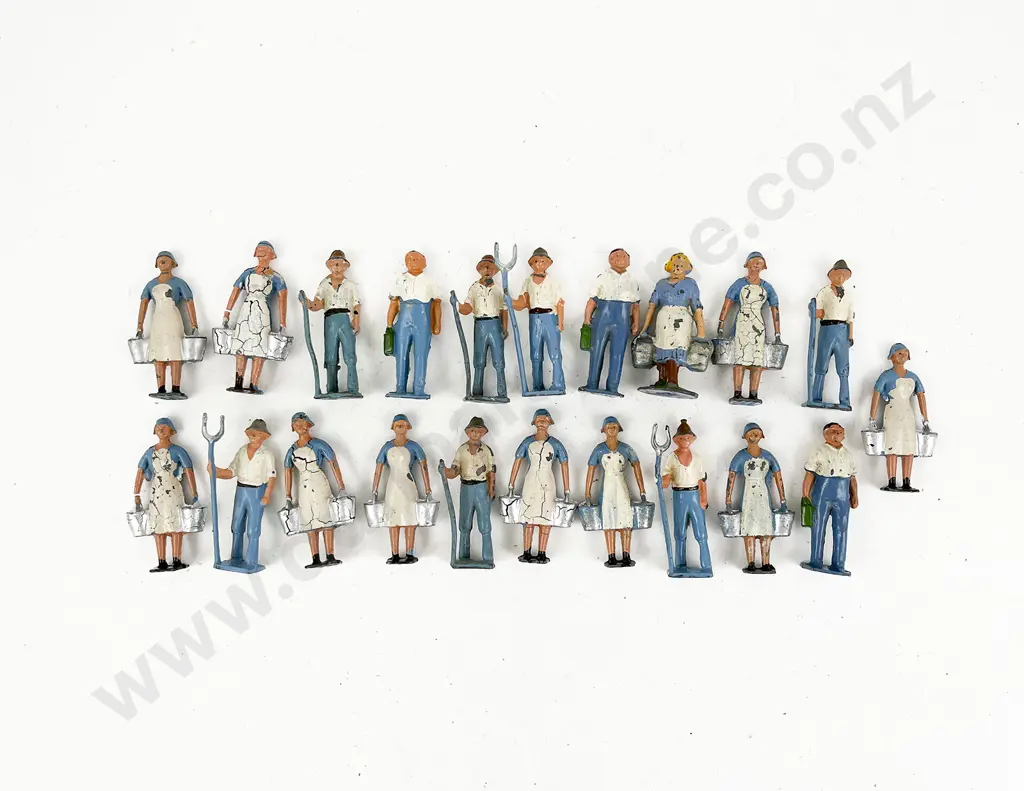 Crescent Toys Retail Qty Farm Hands 21pces Image 1++