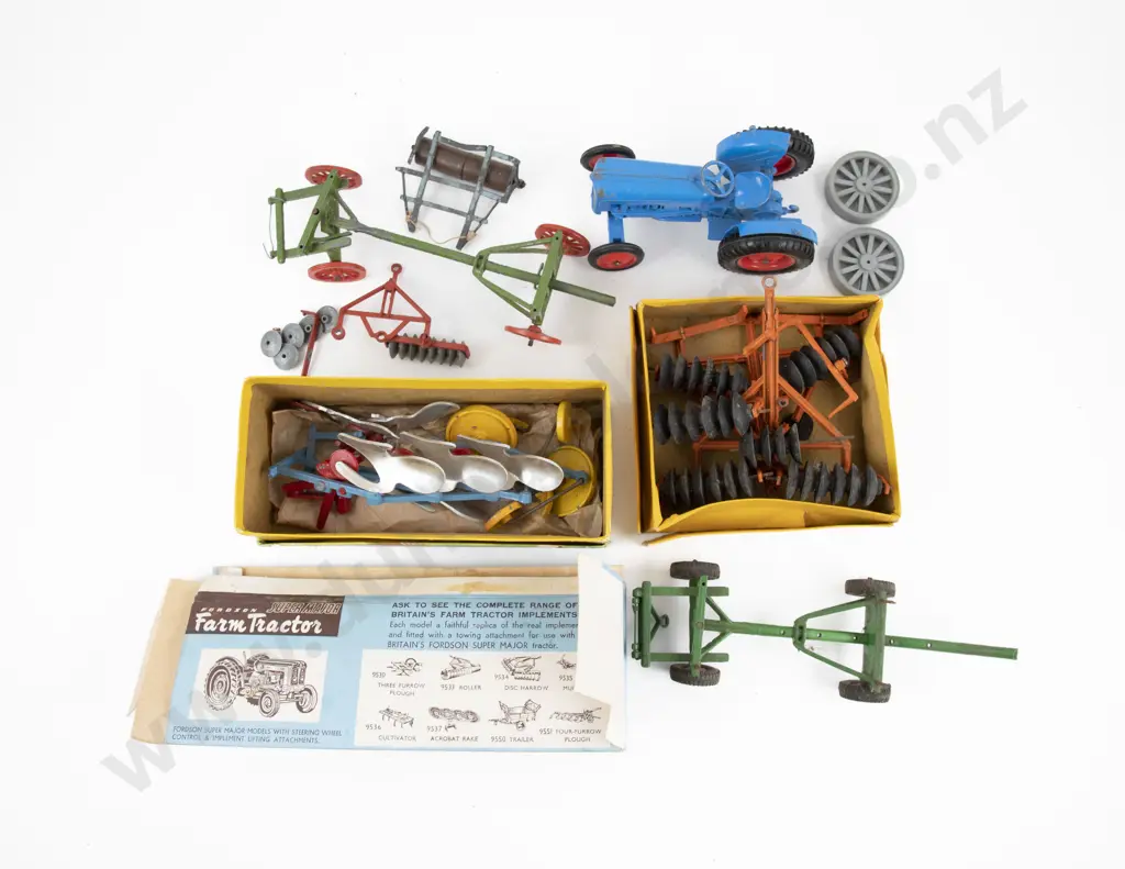 Britains and Other Manufacture Farm Vehicles Image 1++