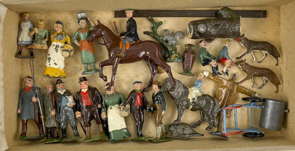 Collection Farm Yard People and Some Accessories Image 1++