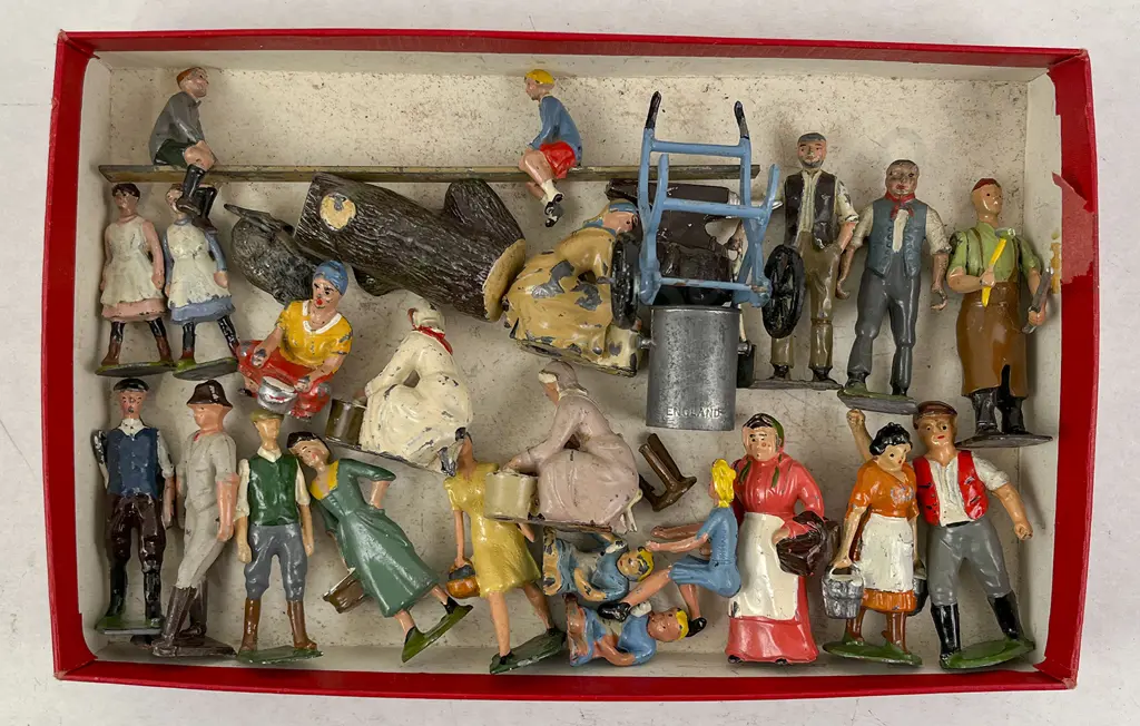 Collection Farm Yard People and Some Accessories Image 1++