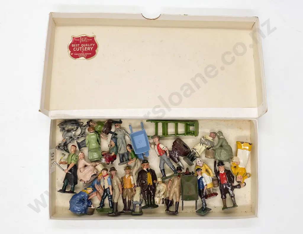 Collection Farm Yard People and Some Accessories Image 1++