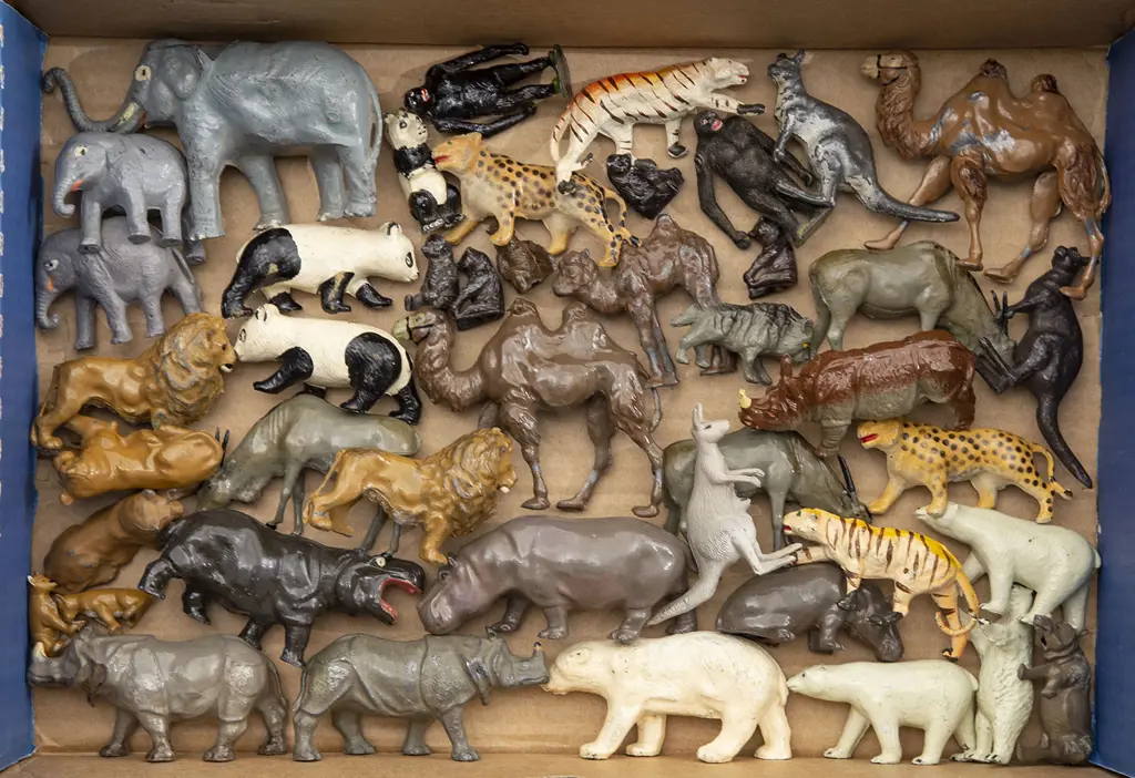 Britains and Other Manufacture Zoo Series Image 1++