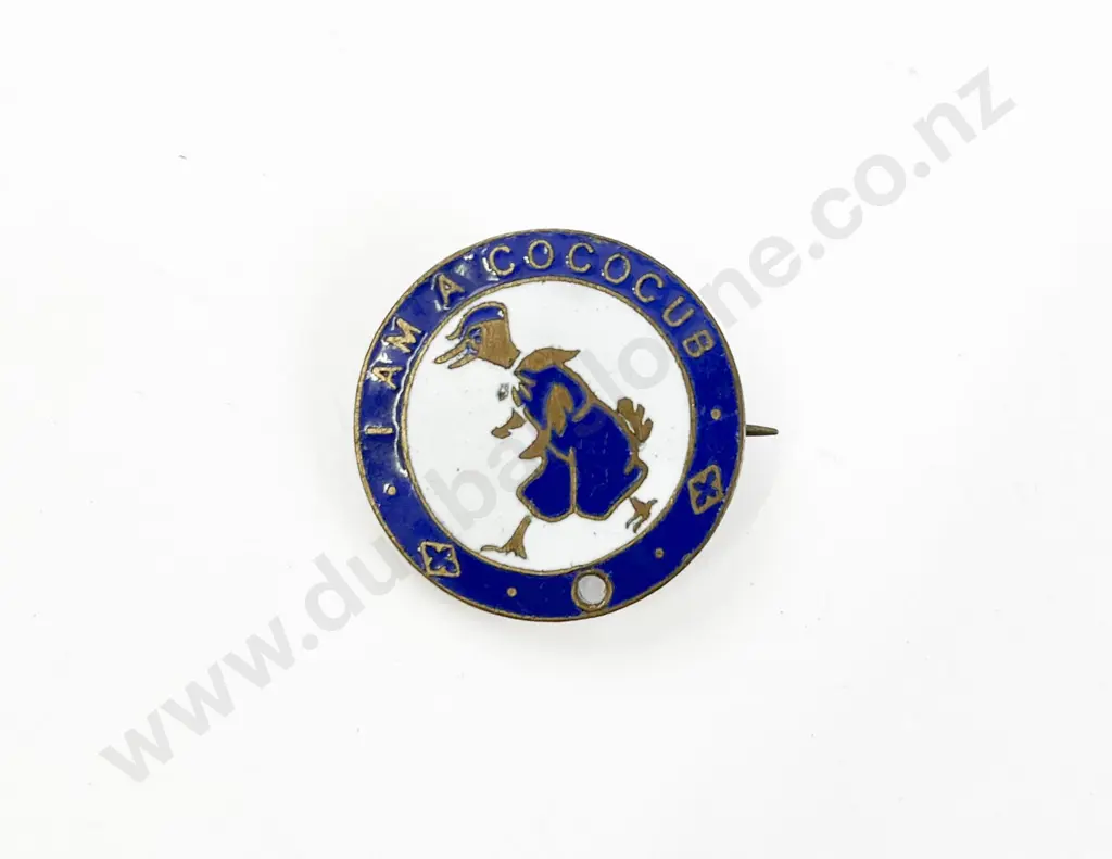 Britains Coco Cub Enamel Badge Image 1++