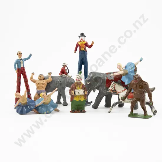 Mixed Manufacture Circus Figures 10pces