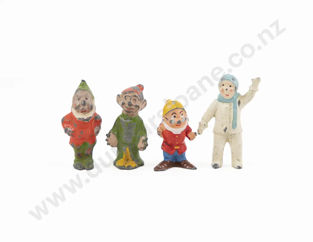 Three Disney Hollow Cast (Snow White) Dwarfs Image 1++