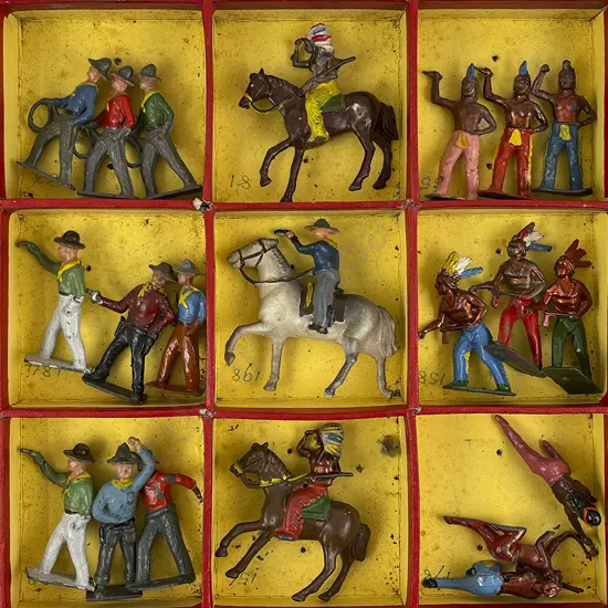 Crescent Toys Retail Box of Cowboys and Indians 39pces