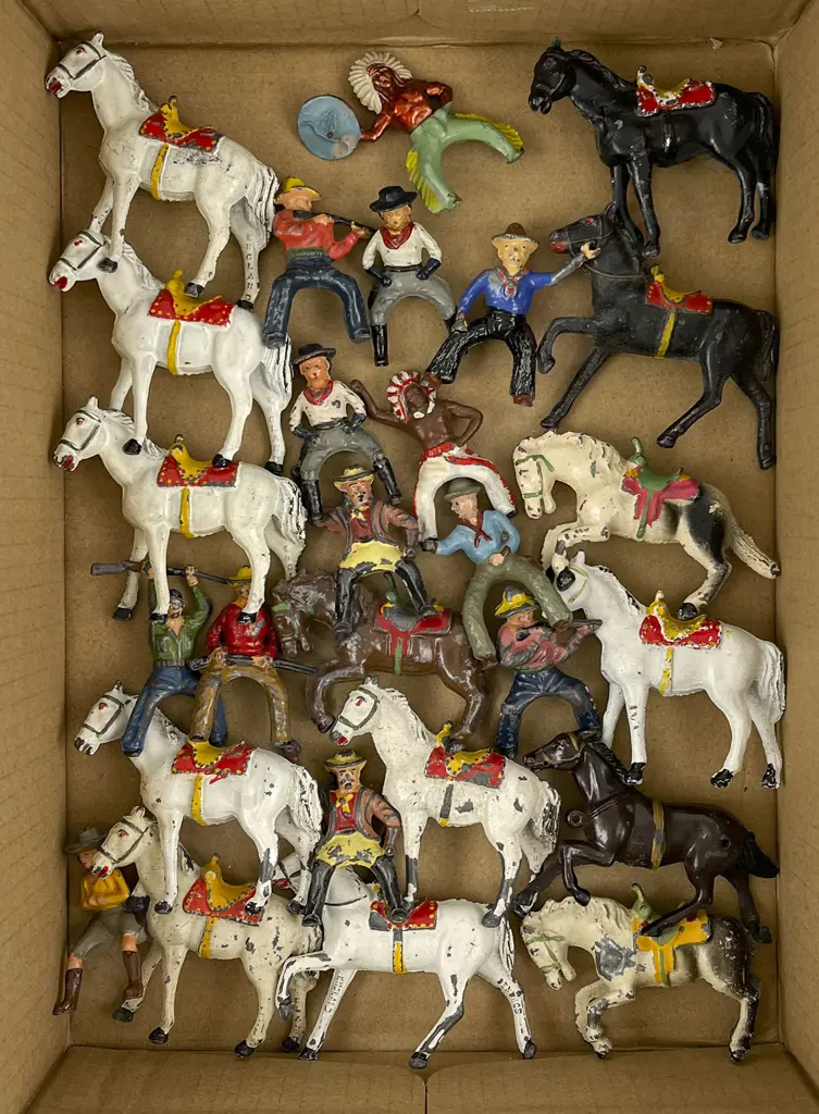 Mixed Manufacture 2pce Mounted Cowboys and Cowgirls Image 1++