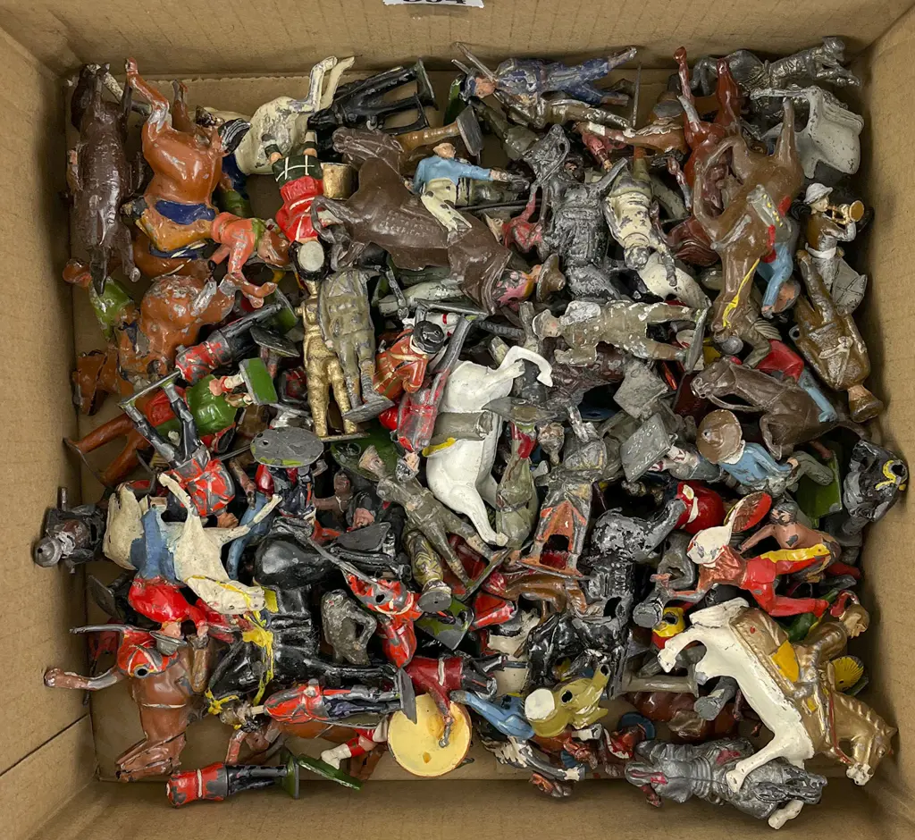 Large Qty Mixed Manufacture Broken Figures Image 1++